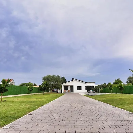 Villa Holiday